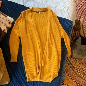 Small Urban Outfitters BDG Mustard Slouchy Cardigan